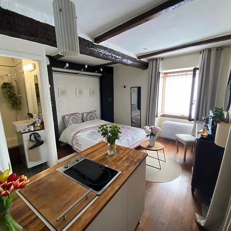 Studio Au Coeur Du Vieil Antibes Bagian luar foto